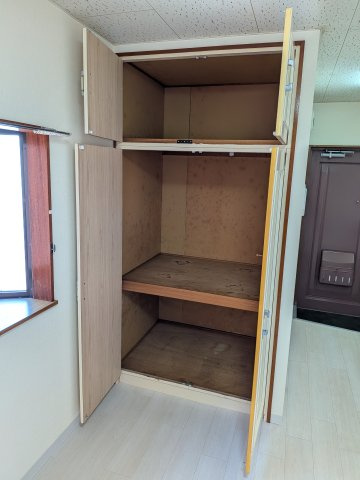 【収納】 | グロリアマンション | お洋服もたくさんしまえます