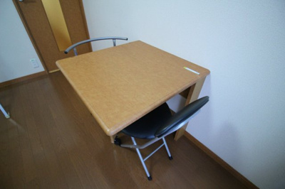 【設備】 | クラム | ★机折りたためます★