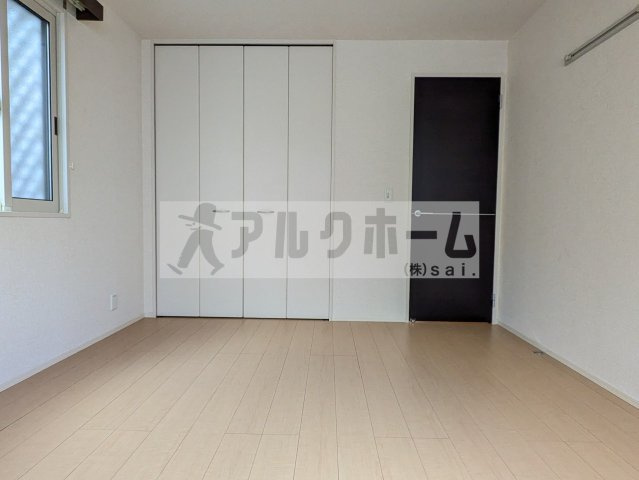 ルミエールKの洋室