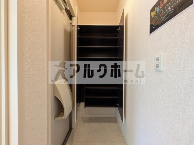 ルミエールKの玄関