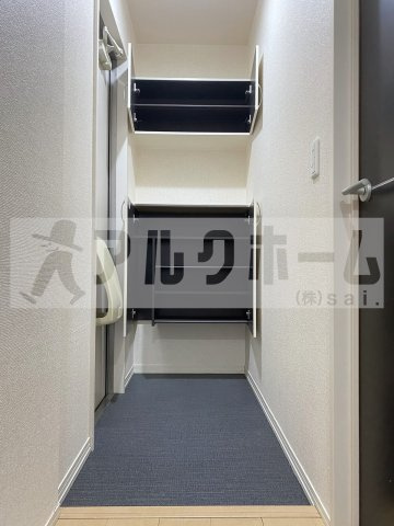 ドリーム葉月 七番館の玄関