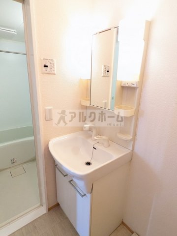 ドリーム葉月六番館の洗面所