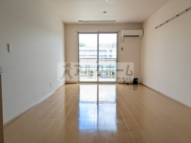 ドリーム葉月六番館の居間・リビング