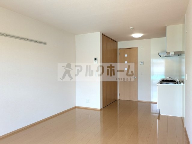 ドリーム葉月六番館の居間・リビング