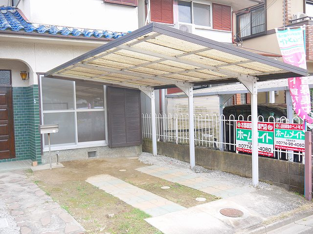 木津南後背貸家（37-29）の駐車場