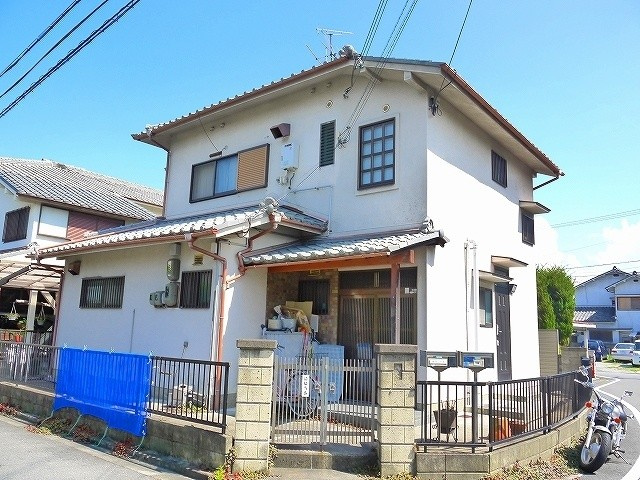 マルリーの外観