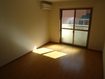 【洋室】 | ヴィアーノ山下町ソリア