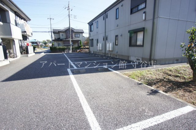 【駐車場】 | メゾン カメリアＡ