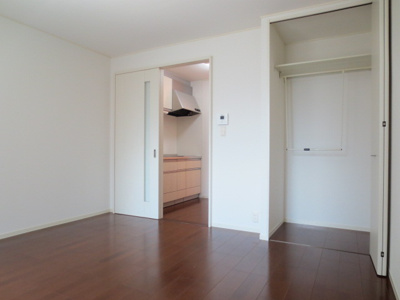 【洋室】 | ロイヤルコート津久野 | ロイヤルコート津久野