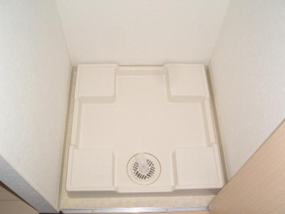 【その他】 | プレサンス梅田ＥＡＳＴ | 洗濯機置場