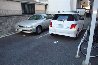 【駐車場】