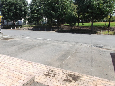 【駐車場】 | パナエスポワール結城