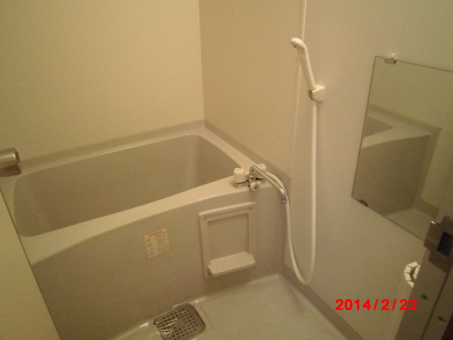 サンライズ住吉の浴室