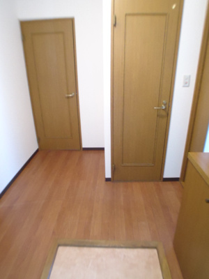 【玄関】 | ファミーユHIRO