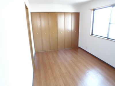 【洋室】 | ファミーユHIRO