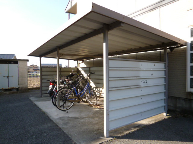 倉敷市福島のアパートのその他共用部分|自転車置き場