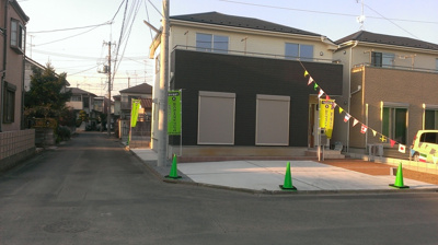 【外観】 | 鴻巣市松原3丁目/新築分譲住宅全3棟・残2棟/1,990万円⇒1,799万円～ | 2号棟/2,190万円⇒1,999万円