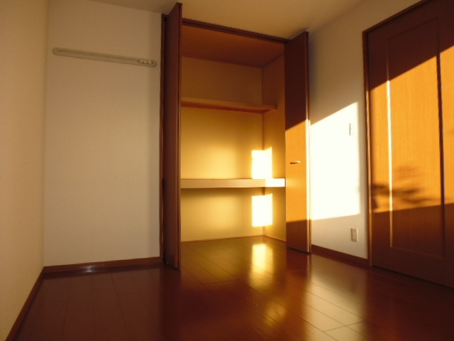 パミドール・ルーチェ　Ｃの収納|洋室