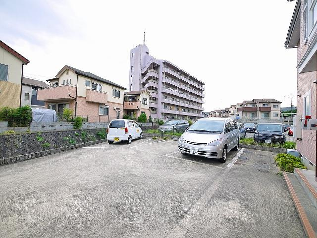 ラフィーネ俵口Bの駐車場|駐車場です