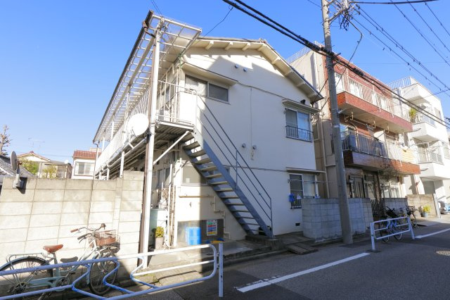 第二東都ハイツの外観