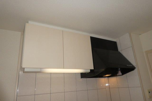 フェリースのキッチン|キッチン上収納