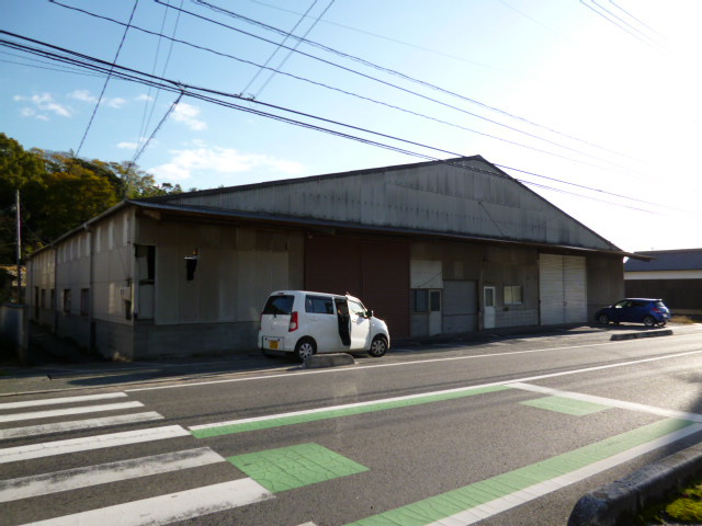 都窪郡早島町早島の倉庫の外観