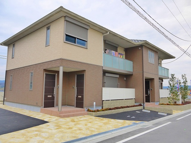 クラッセ城山台の外観