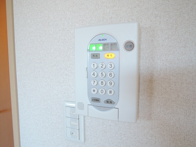 【セキュリティ】 | ヴィラロイヤルシティーⅡ