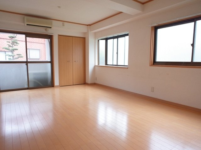 グレイス南山荘の居間・リビング|グレイス南山荘（2LDK）　リビング