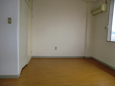 【洋室】 | 秋山コーポ | ＜秋山コーポ＞