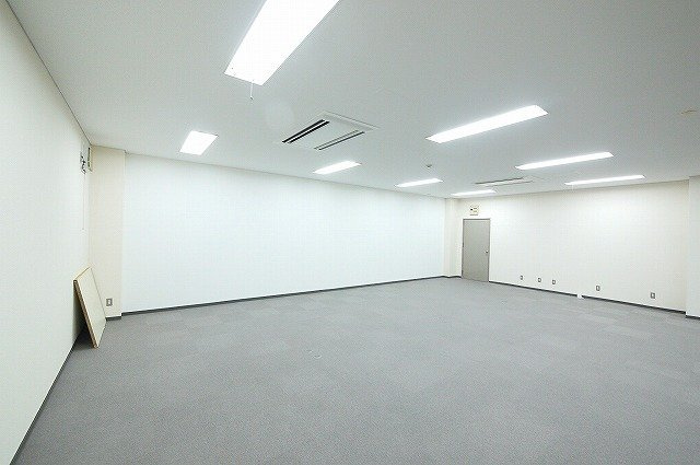 三和大宮ビルの内装