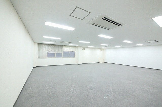 三和大宮ビルの内装