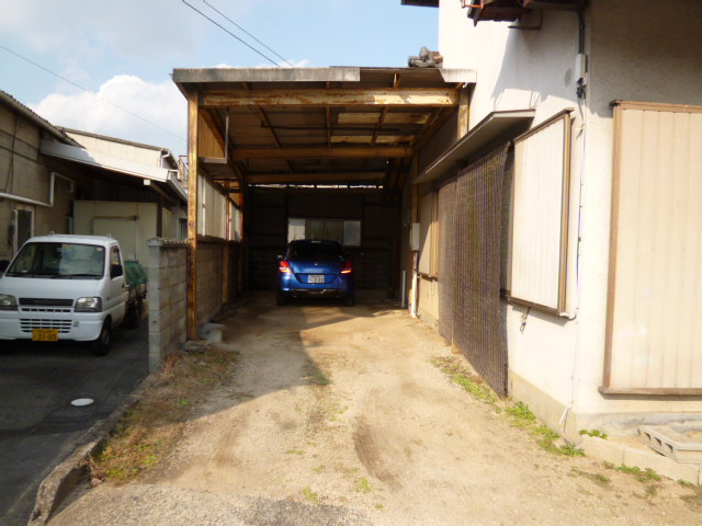 倉敷市黒崎の一戸建ての外観|駐車スペース