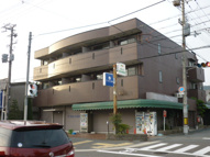 箕面市桜ケ丘１丁目のマンションの画像