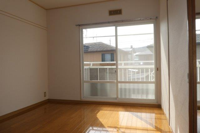 コーポ吉備路Ｃの洋室