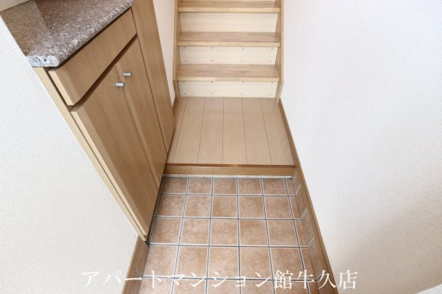 モダンエディフィスⅡの玄関