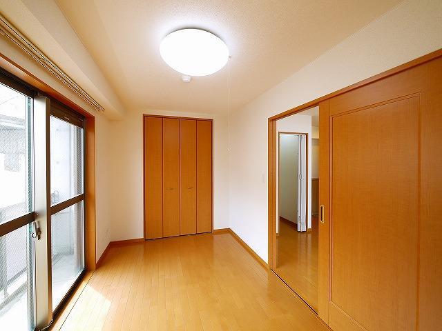 パストラル生駒の寝室|ゆとりの広さです