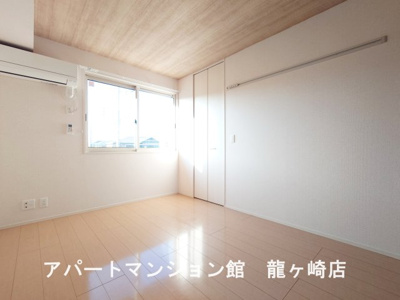 【寝室】 | ヒルズ