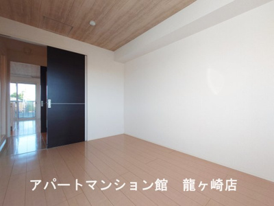 【寝室】 | ヒルズ