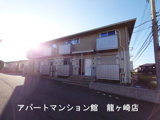 ヒルズの外観
