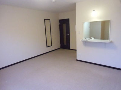 【居間・リビング】 | 輝 | 2階はカーペット