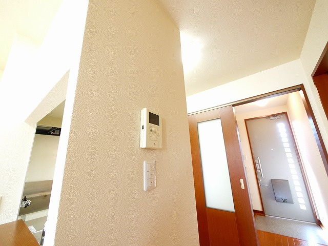 ディアス雲村のセキュリティ|モニター付きインターホンです