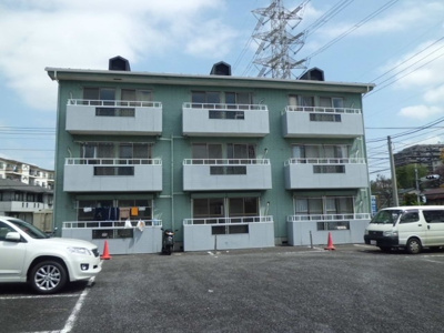 【外観】 | ドリームシティ１ | ドリームシティ１　鉄骨造3階建て　バルコニーが特徴的な外観です　南向きで日当たりも◎