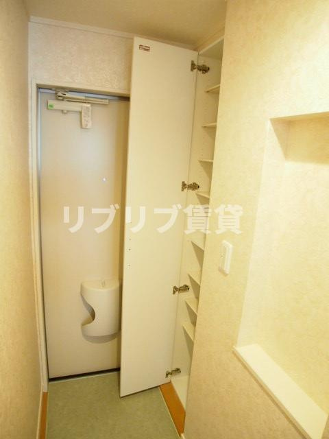 クレール・シャンブルの玄関