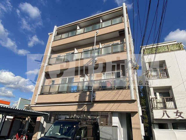 メゾン高井田の外観