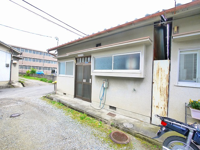 今井秀一貸家の外観