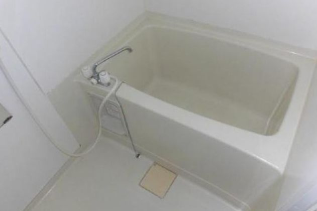 メゾンルーセントの浴室