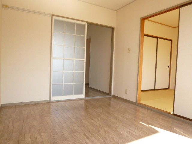 桜コーポの居間・リビング