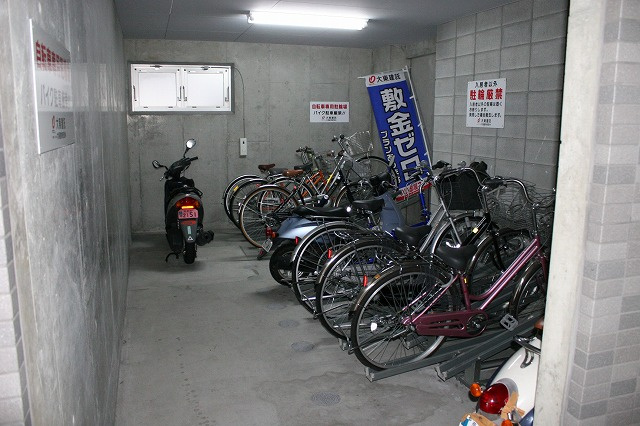 サンシャイン　富雄駅前のその他共用部分|駐輪場