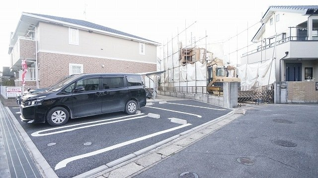 アルブル・ヴィラージュの駐車場